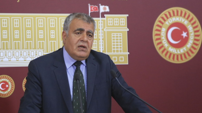 Eski Bakan Doğan AKP’ye seselendi: Çiftlikbank’a ortak değilseniz gelin araştıralım