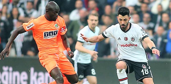 Beşiktaş, Aytemiz Alanyaspor’ı 1-0 yendi.