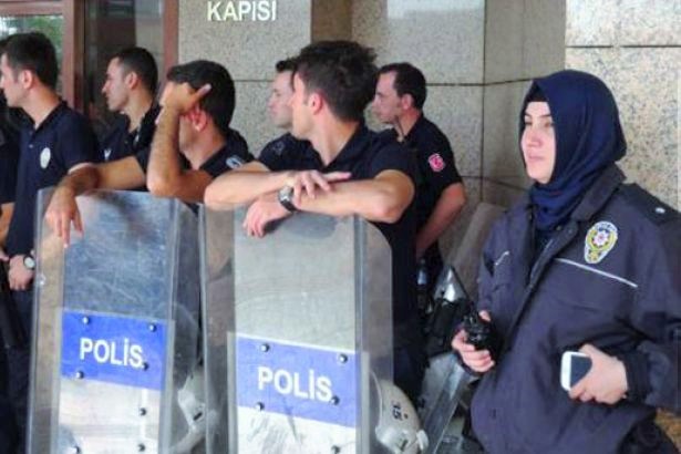 İşkenceci ‘başörtülü polisi anlatan Boğaziçili: Bu p.çleri dövmekle oruç bozulmaz, sevaptır
