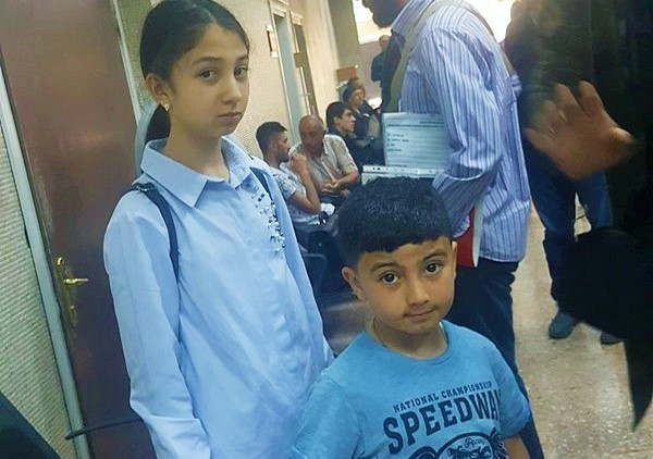 Adliye ve Emniyet arasında zulüm: Horzum ailesi adliyede babalarını görmek için bekliyor