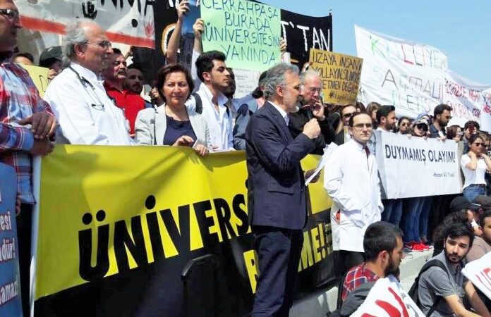 ‘Üniversiteleri bölme’ tasarısına karşı İÜ’de eylemler sürüyor