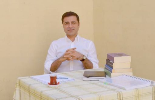 Selahattin Demirtaş Twitter’dan seçim vaatlerini duyurdu