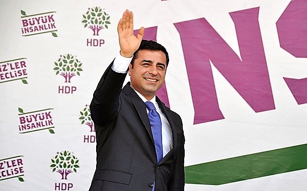 Demirtaş: Artık ezilmenin değil, kazanmanın zamanıdır, zafer bir adım ötede duruyor