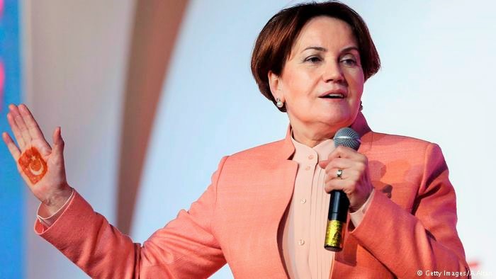 Meral Akşener, Erdoğan için: Bir yorgun şoförle bu ülke yürütülüyor, hem geveze hem çok yorgun