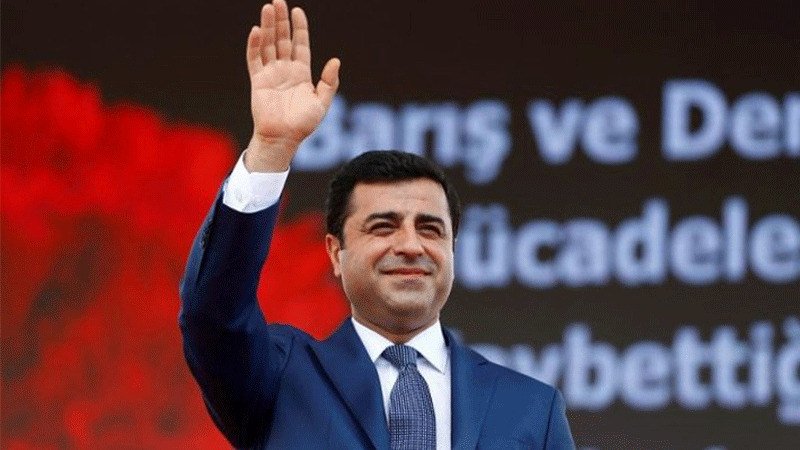 Selahattin Demirtaş’ın sosyal medya üzerinden görüntülü ve sesli mitingi başladı.