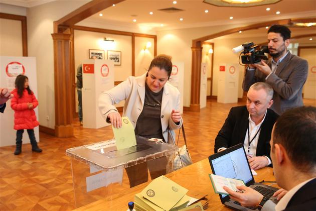 Yurt dışı üst düzey koruma: Oylar, 5 kilide sahip özel bir odada tutulacak