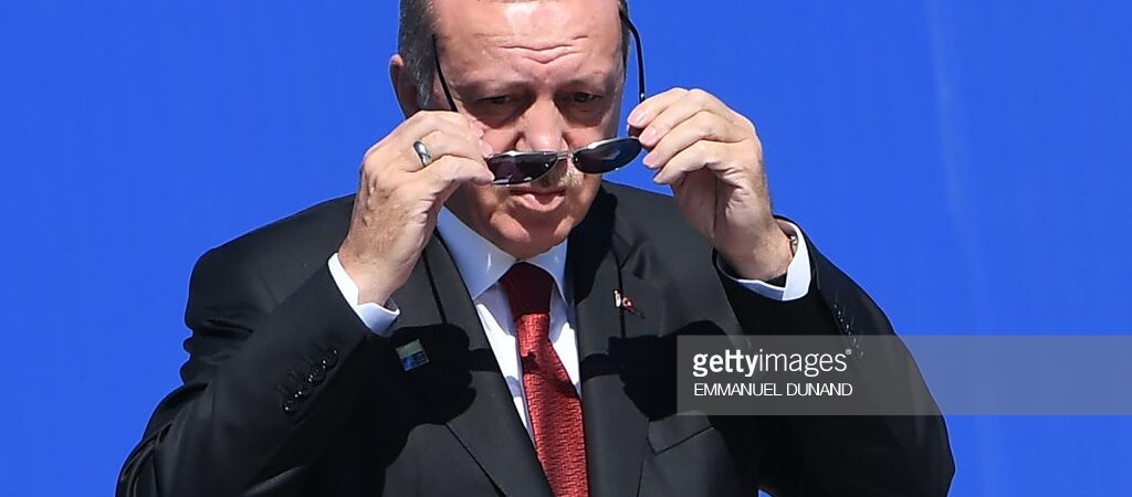 Erdoğan’dan basına kapalı toplantı: Bunu dışarıda konuşmam,HDP’yi baraj altında bırakmanız lazım