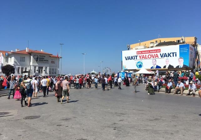 AKP’ye bir miting şoku da İnce’nin memleketinde: Alanın dolmaması için iki saat gecikmeyle başladı