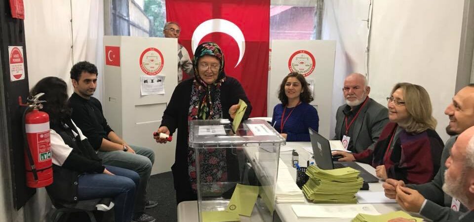 Avustralya genelinde 16,549 seçmen oy kullandı