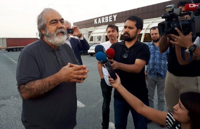 Altan, hapishane çıkışında: Hukukun, demokrasiye dönüşün başlangıcı,mağduriyetlerin sonu olur inşallah