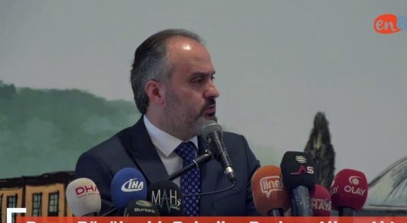 Ege’de insanlık battı: AKP Bursa Belediye Başkanı ‘terörist’ diye bebeklere cenaze aracını vermedi