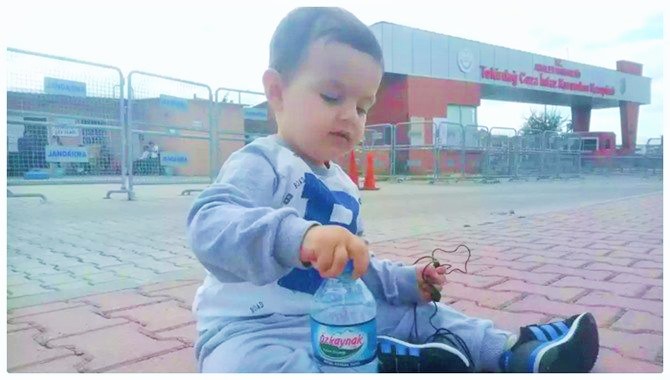 2 YAŞINDAKİ FURKAN’A ANNESİYLE 10 GÜN HÜCRE CEZASI
