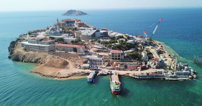 ‘Demokrasi ve Özgürlük Adası’nda katliam: Ağaçları kesip Yassıada’ya beton döktüler, sırada Sivriada var