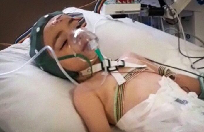 Türkiye bu zulmü izliyor: Anne ve babası tutuklandı, 3 yaşındaki Ekrem yoğun bakımdan çıktı