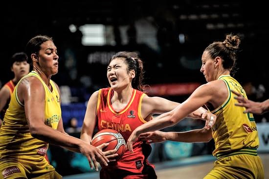 2018 Dünya Kadınlar Basketbol Şampiyonası’nda Avustralya yarı finalde.
