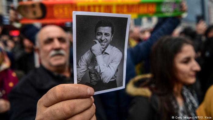 Demirtaş: Yüz yüze iddialara cevap vermek istiyorum