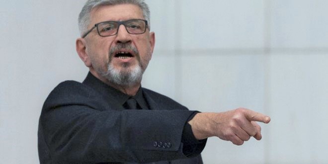 Milletvekili Cihangir İslam AKP’lilere: 15 Temmuz’da 70-80 bin kişilik bir listeyi nasıl bu kadar çabuk hazırlandınız?