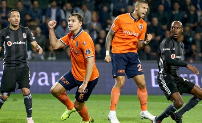 Beşiktaş’ı tek golle geçen Başakşehir, liderliğini korudu