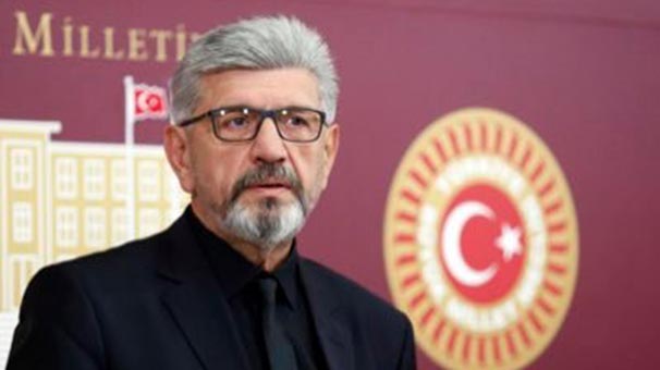 Milletvekili  İslam: Türkiye yol ayrımında, ya monarşiden tiranlığa, ya da demokrasiyi seçecek