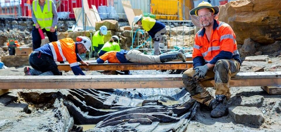Sydney’deki metro inşaatında 180 yıllık tarihi tekne bulundu