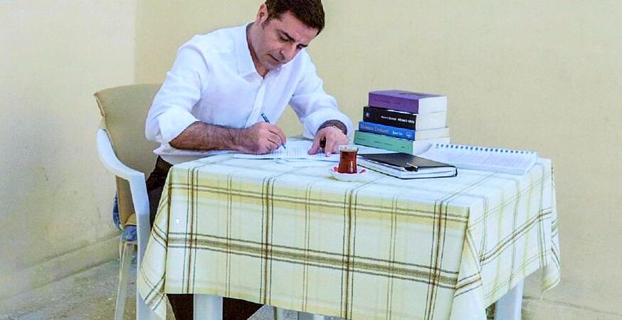 Selahattin Demirtaş: Seçim bitti, ketıl sustu demeyin