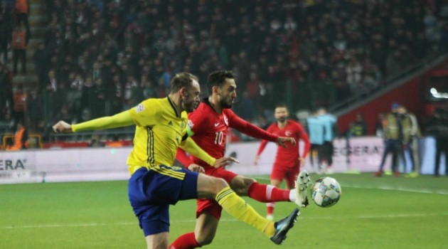 İsveç’e yenilen A Milli Futbol Takımı, bir alt lige düştü.