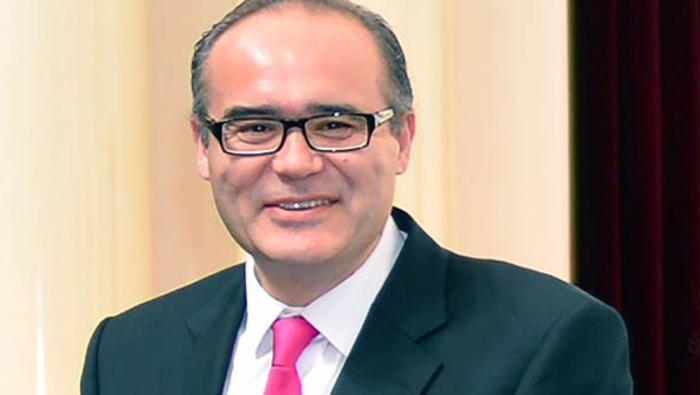 Adem Somyürek, Yerel Hükümetler ve Küçük İşletmeler Bakanı oldu