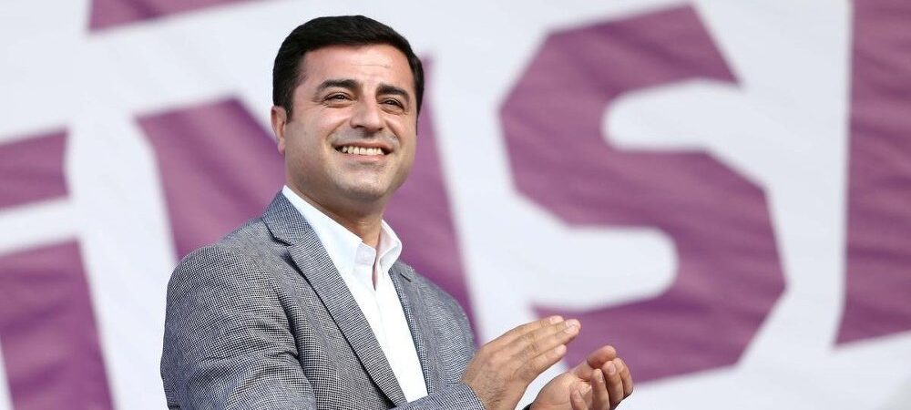 Selahattin Demirtaş: Yılmak yok, direnmeye devam