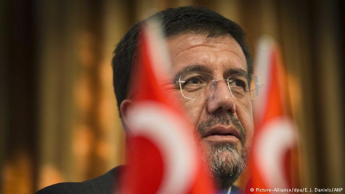AKP’li Zeybekçi: İzmir’liler ‘rakımıza dokunma’ diyor. Eyvallah, Parti’deki arkadaşlarımız içkisini içiyor, namazını da kılıyor
