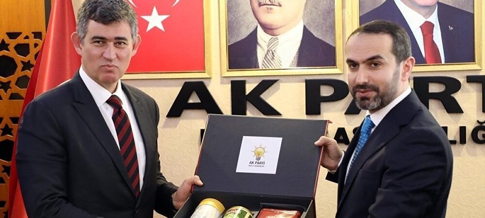 Hukuk katledilirken Feyzioğlu AKP il başkanlığını ziyaret etti
