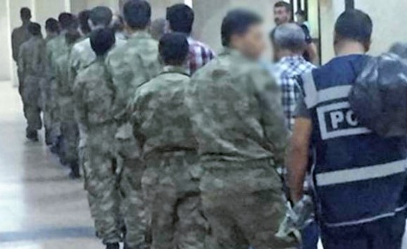 AKP’nin cadı avı hız kesmiyor: 48 muvazzaf 102 asker hakkında gözaltı kararı