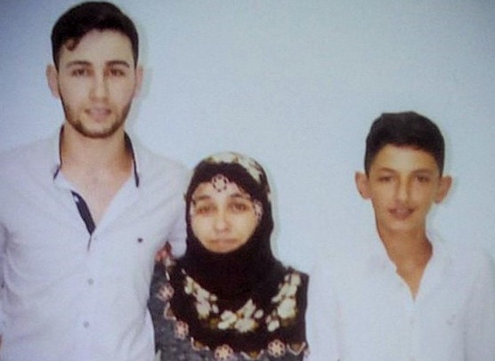 Anneleri sordu: 5 günlük er Ahmet ve kekeme Recep mi darbeci?