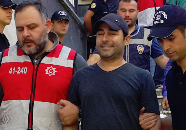 Sanatçı  Atilla Taş doğum gününde Silivri  Cezaevi’nden Kocaeli açık Cezaevi’ne sevk edildi