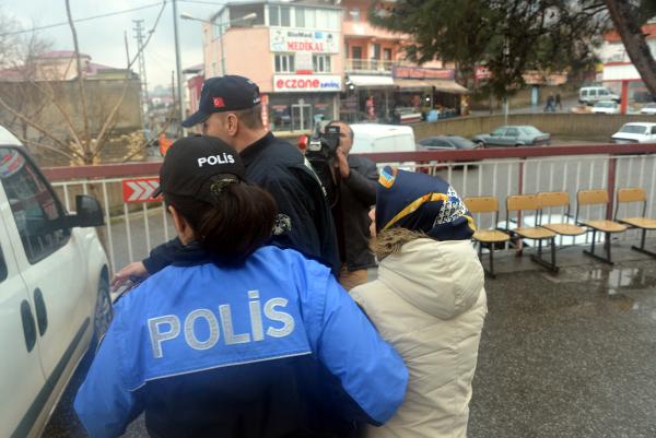 ‘Gaybubet evi’nin eşyalarını kamyonetle taşımak’ suçundan gözaltı