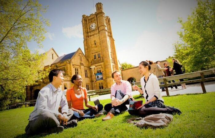 Avustralya Yüksek Öğretimde lider ülke: Melbourne Üniversitesi, Asya-Pasifik’in ‘en iyi ilkleri’ arasında