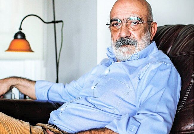 The Guardian tutuklu yazar ve gazeteci Ahmet Altan’ı yazdı