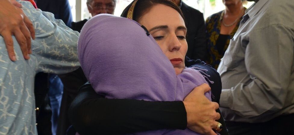 The Economist: Erdoğan terör saldırısını oy için kullandı; Ardern sağduyusuyla takdir topladı