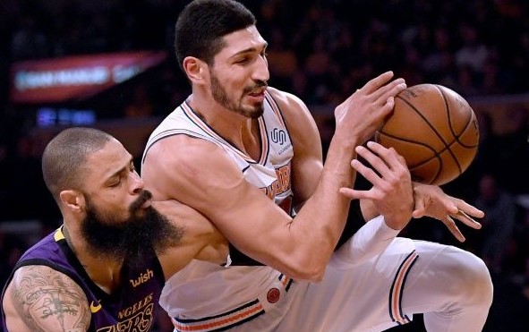 Senatörden Pompeo’ya mektup: Ankara’nın Enes Kanter’i iade taleplerini ciddiye almayın