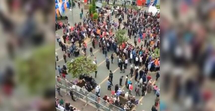Elazığ, Van, Erzurum, Ağrı ve Muş plakalı otobüsler, Erdoğan’ın Hakkari mitingine insan taşıdı
