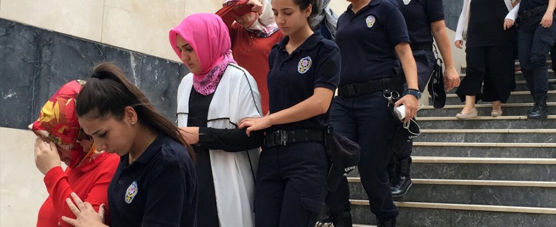 Bugün 8 Mart Dünya Kadınlar Günü: Türkiye’de AKP rejimince 17 bin kadın cezaevinde tutsak ediliyor