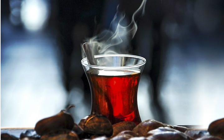 Aşırı sıcak çay içmek kanser riskini artırabilir