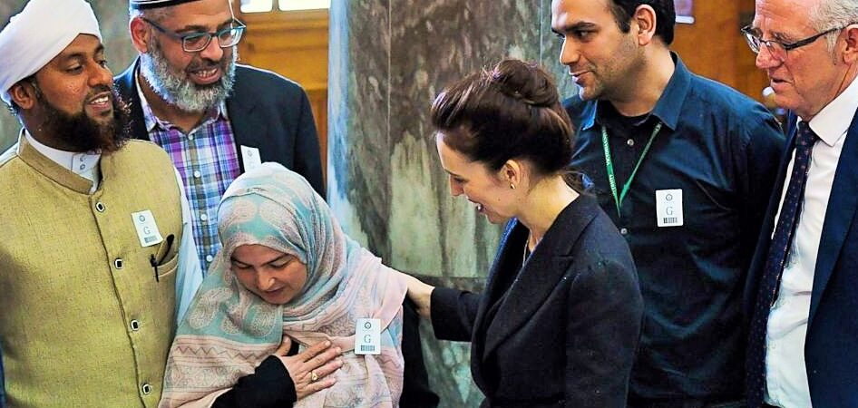 Yeni Zelanda Başbakanı Ardern: Cuma namazında ezan, radyo ve televizyondan canlı yayınlanacak