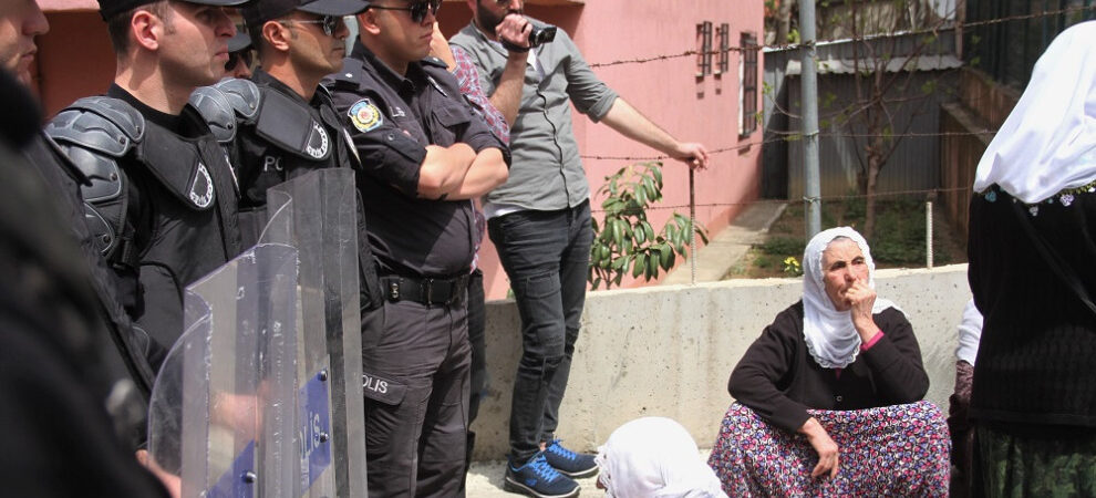 Gebze Nöbeti’nde ailelere polis ablukası: Gazetecilerin görüntüleri silindi