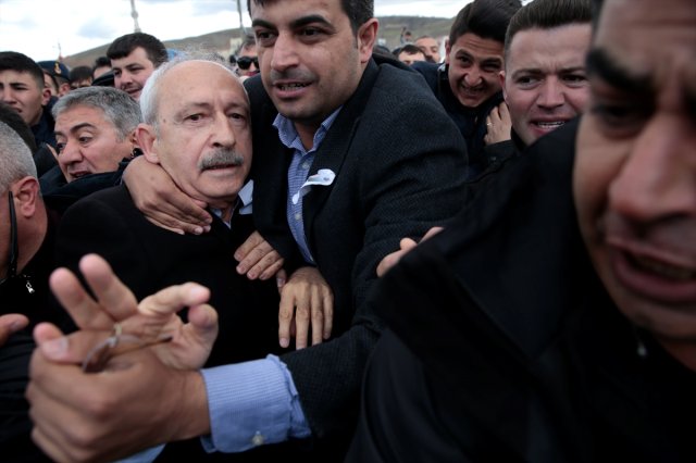 Gündem Kılıçdaroğlu’na yumruk atan saldırganın kimliği belli oldu