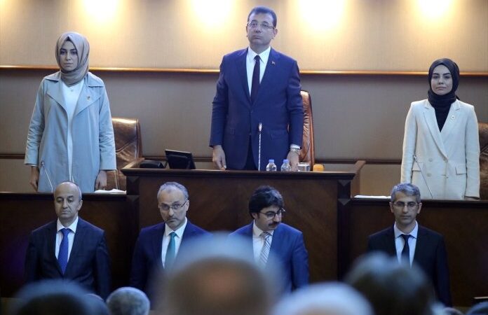 Memurların lehine olan karar AKP’nin oylarıyla engellendi