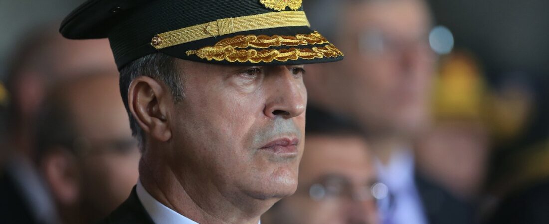 Hulusi Akar TSK’dan ihraç edilen 16 bin 540 kişiyi terörist ilan etti