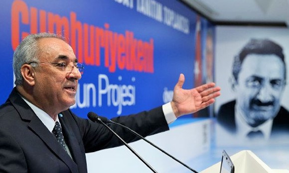 DSP adayı ‘seçim bitti’ diyerek, Ekrem İmamoğlu’nun lehine  Belediye Başkanlığı’ndan  çekildi