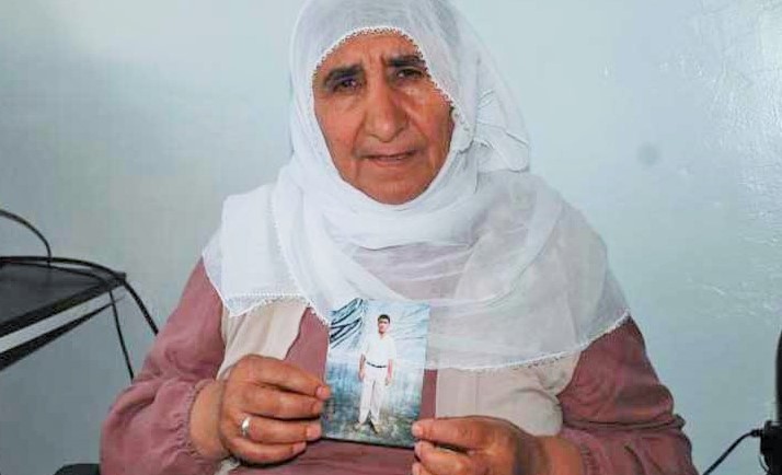 Çocuğu 80 gündür açlık grevinde, eşi 25 yıldır tutuklu: Ben alanlara çıkmayayım da kim çıksın?
