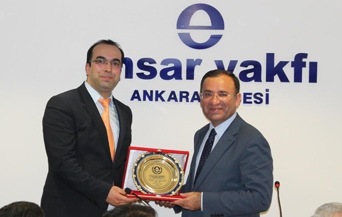 Kılıçdaroğlu’nu yumruklayanı serbest bırakan savcı, Ensar Vakfı’nın başkanı çıktı