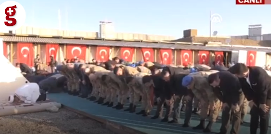 Bayram namazını yanlış kılınca gündem oldu:Soylu ve ekibi Kato’da ‘tekbirsiz’ bayram namazı kıldı!